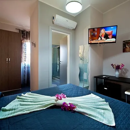 B&B Suite 123-2