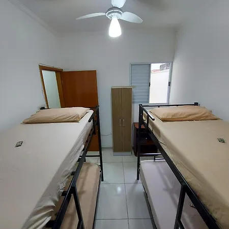 Quartos com Banheiros privativos - Hospedagem Bonfim Taubaté-3