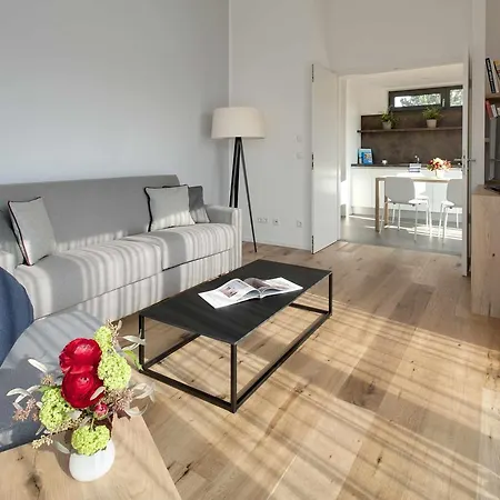 Hotel M120-3