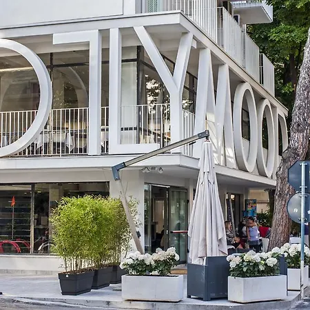 Hotel Hollywood Convenzionato Aquafan-3