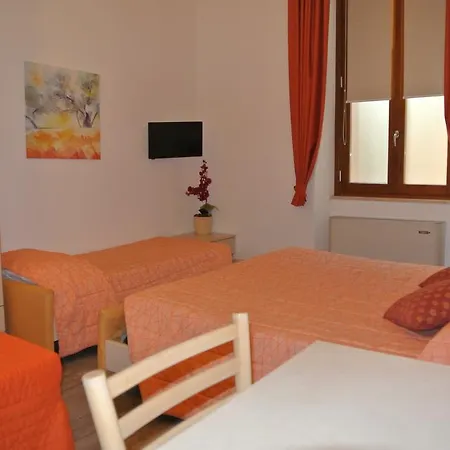 Bed & Breakfast Camollia-3