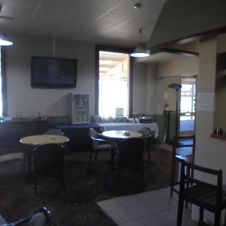 Comfort Inn Midas-3