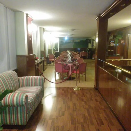 Hotel Villa Ghirlanda-3