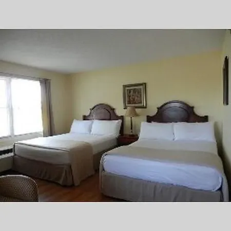 Erie Islands Resort & Marina-2