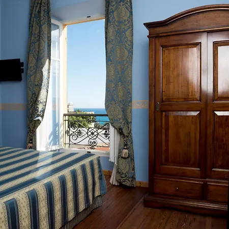 Hotel Belle Epoque-2