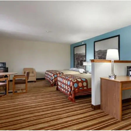 Super 8 By Wyndham Danville Va-2