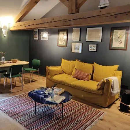 Lyon Country House-2