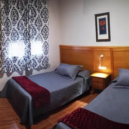 Hostal Los Hermanos-3