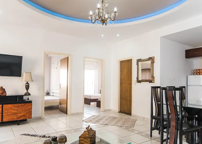 Yiannis Manos Hotel Resort