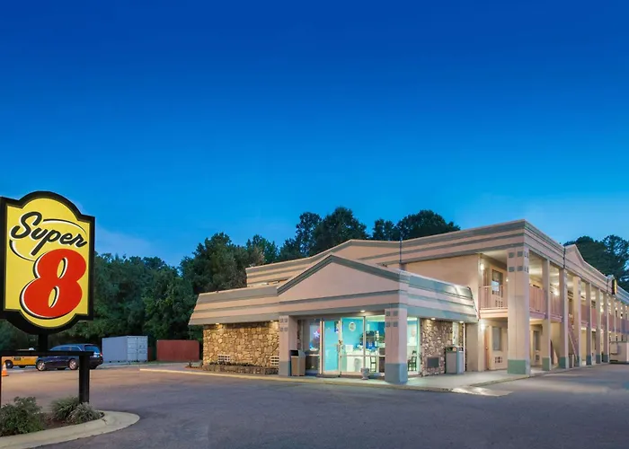 Super 8 By Wyndham Durham/University Area Nc
