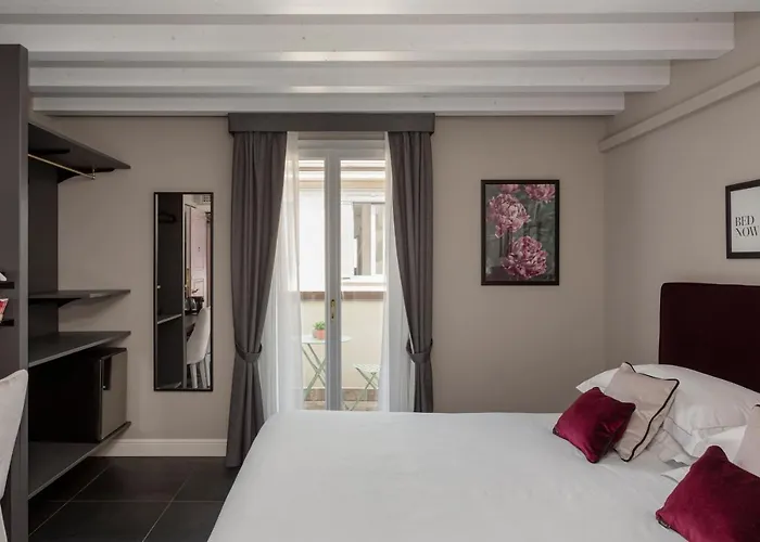 Santarella Guest House Milano