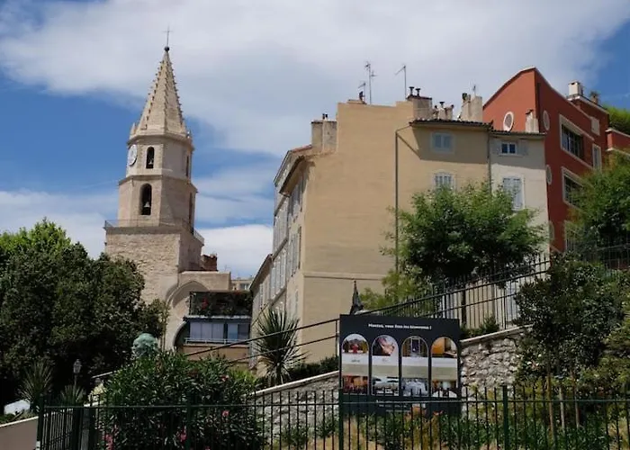 Residhotel Vieux Port Marsiglia