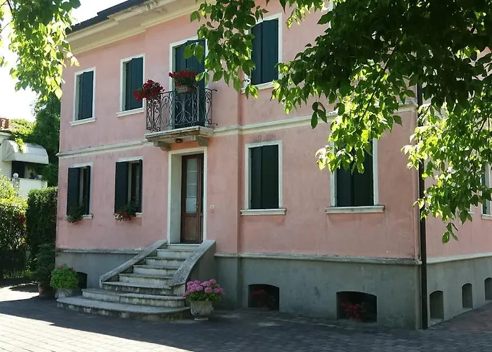 Villa Trevisi - ROOMS Treviso