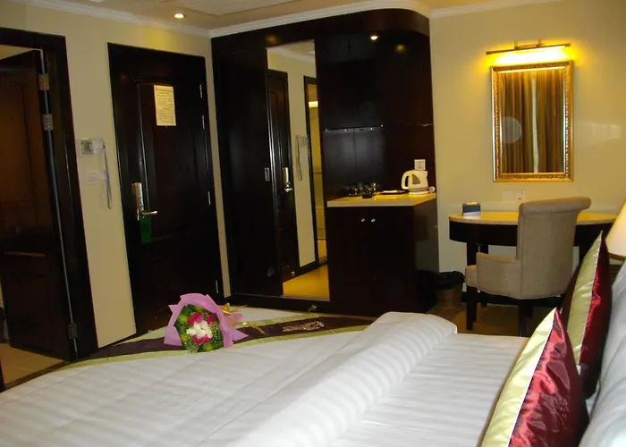 Lux Riverside Hotel & Apartment