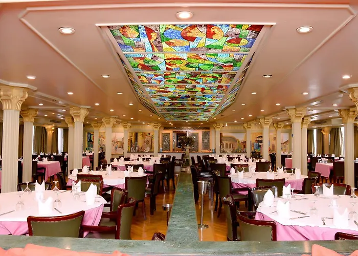 Hotel Nile Cruise Luxor Aswan 3,4 And 7 Nights