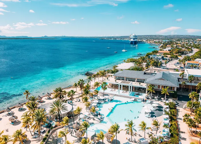 Van Der Valk Plaza Beach & Dive Resort Bonaire