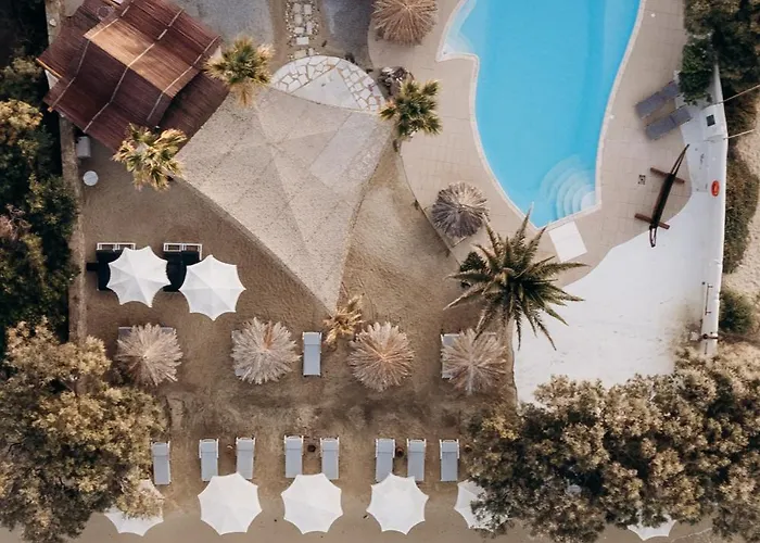 Medusa Beach Resort & Suites Plaka 