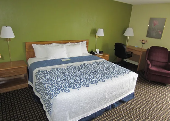 Coratel Inn & Suites By Jasper Newton
