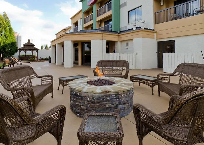 Courtyard By Marriott Charlotte Lake Norman