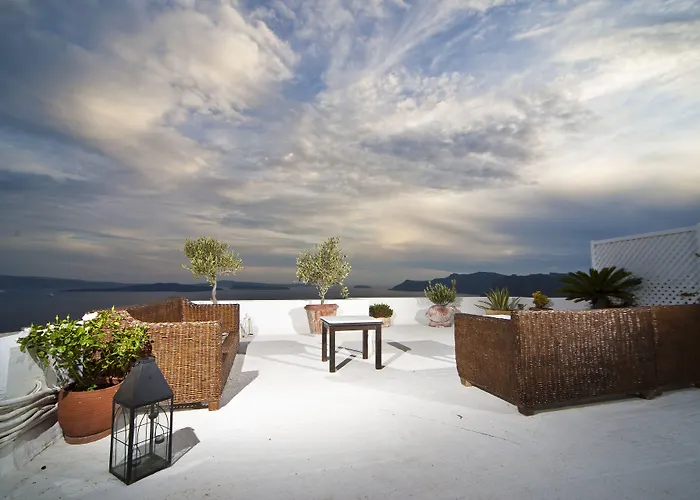 Delfini Villas Oia 