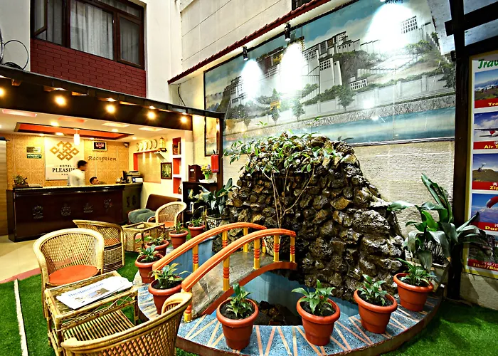 The Hotel Pleasure Home Inn
