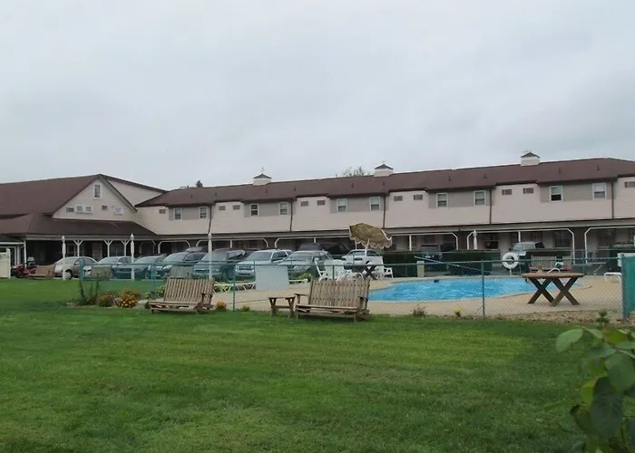 Cherry Lane Motor Inn Amish Country Ronks