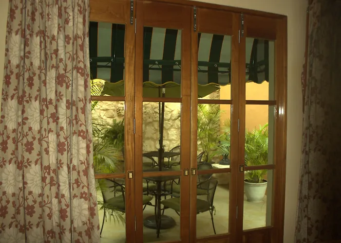 Cancun International Suites