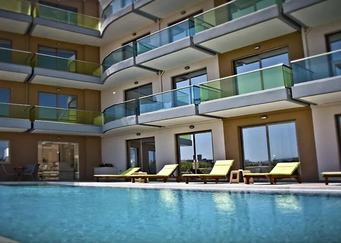 Crystal Bay Hotel