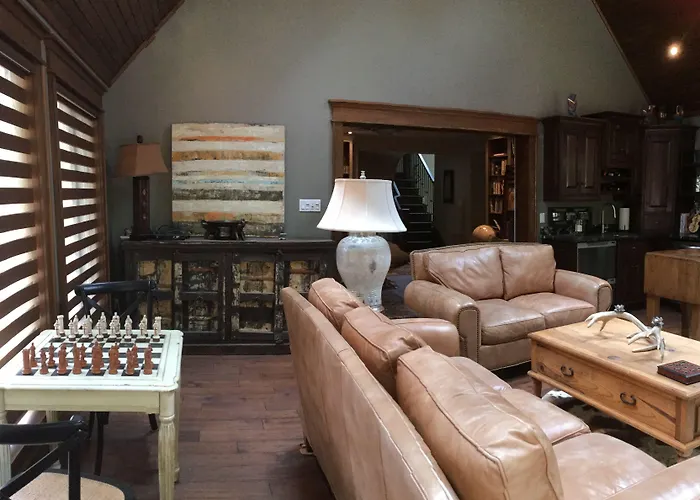 Echo Woods B&B Huntsville