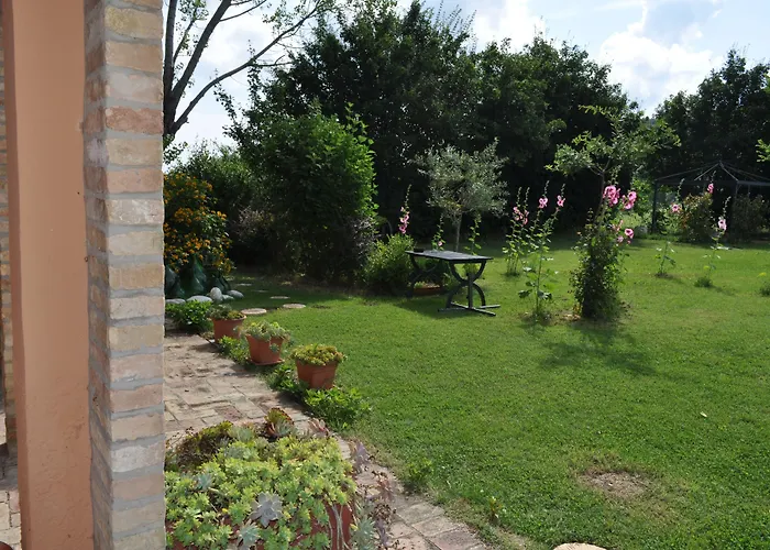 Hotel Isola Dei Calanchi Atri