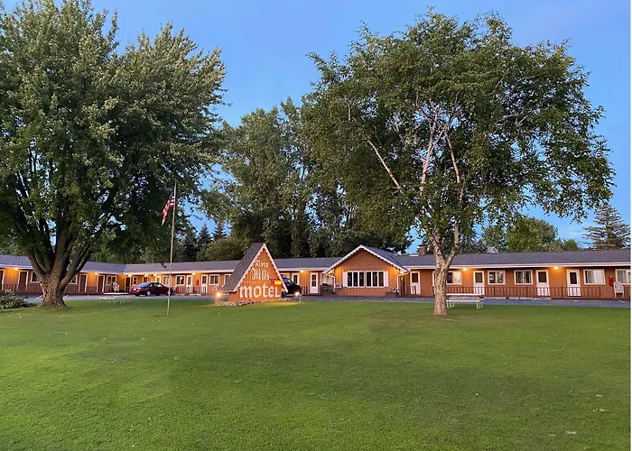 The River Hills Motel - Algoma, Wi - Near Door County