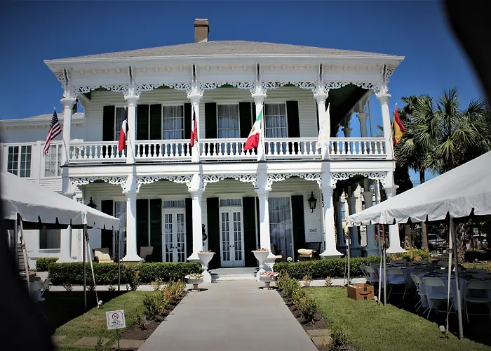 The George Manor Bed & Breakfast Galveston