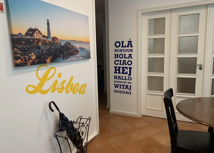 House And Rooms In Lisbon