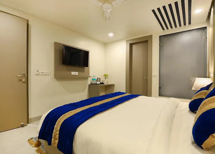 Hotel White & Blue Delhi Airport New Delhi