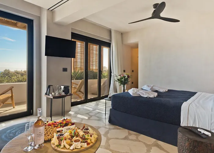 Almi Luxury Rooms Amoopi