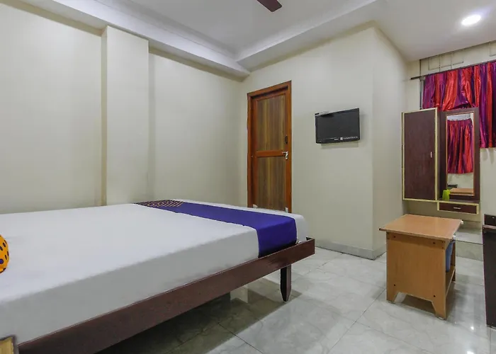 Spot On Thangam Lodge