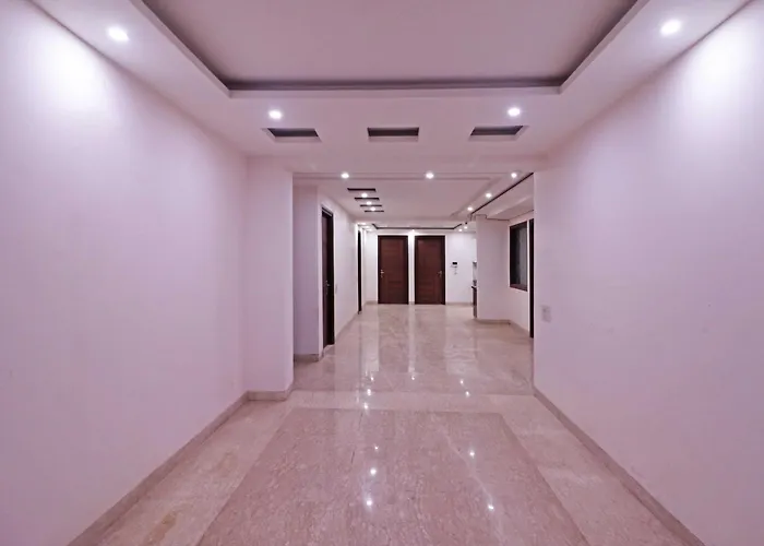 Hotel O Pari Residency