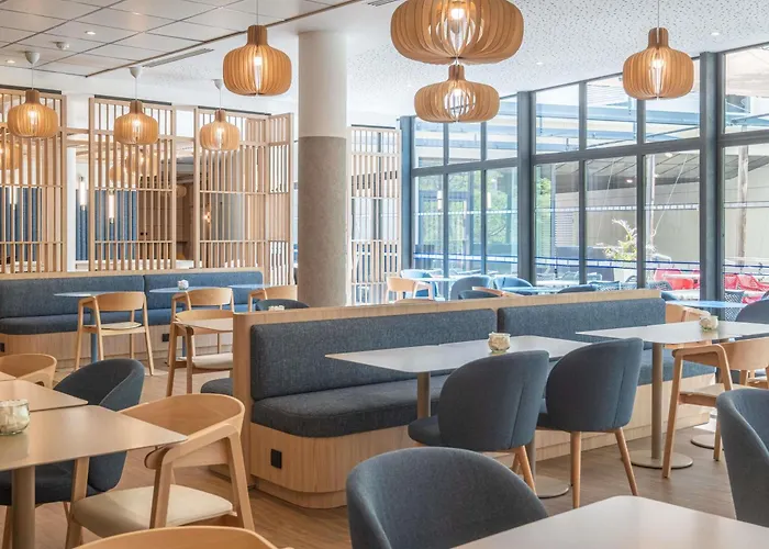 Holiday Inn Express Marseille Saint Charles, an IHG Hotel