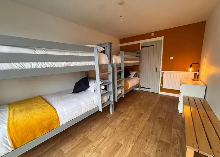 Elemental Surf Lodge Newquay 