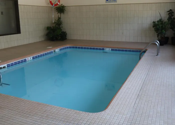 Luxury Inn & Suites