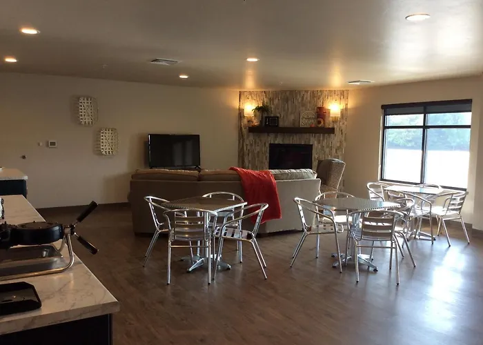 Scenic Shore Inn Algoma
